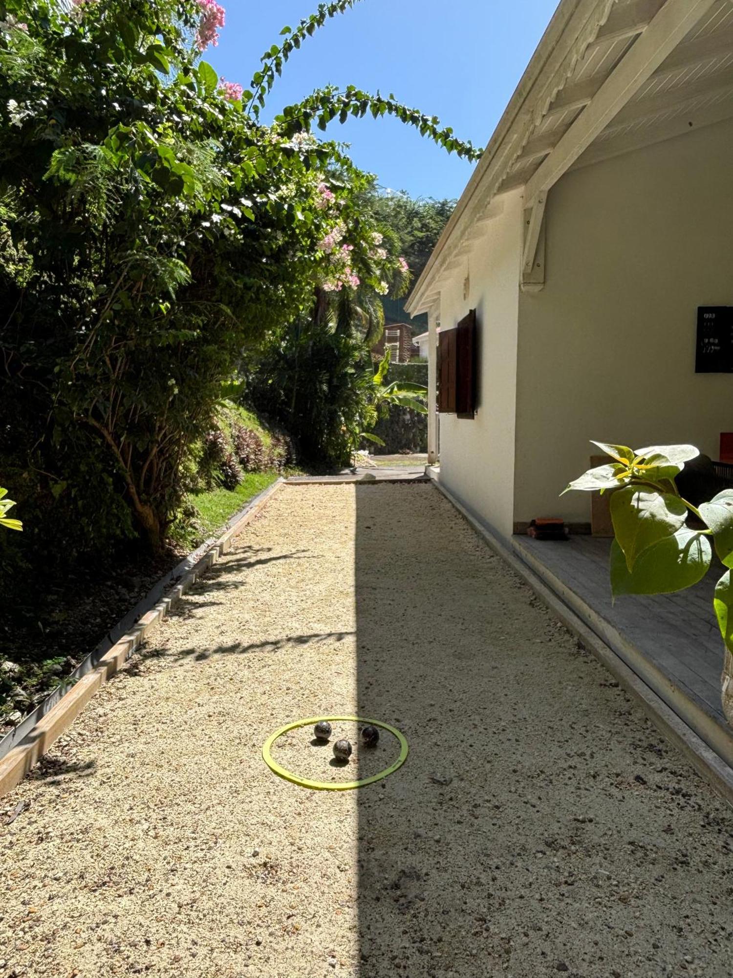 לה גוסייר Spacieuse Villa Corossol Avec Piscine Et Jeux Exterieurs מראה חיצוני תמונה
