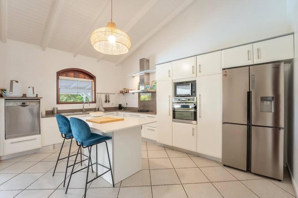 לה גוסייר Spacieuse Villa Corossol Avec Piscine Et Jeux Exterieurs מראה חיצוני תמונה