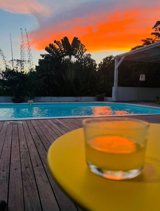 לה גוסייר Spacieuse Villa Corossol Avec Piscine Et Jeux Exterieurs מראה חיצוני תמונה