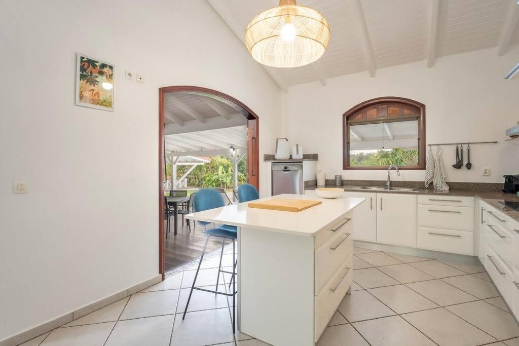 לה גוסייר Spacieuse Villa Corossol Avec Piscine Et Jeux Exterieurs מראה חיצוני תמונה